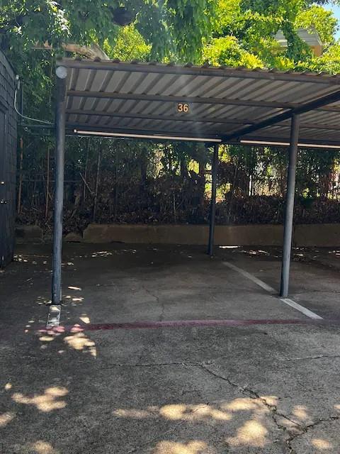 Les Chateaux Condo - Residential