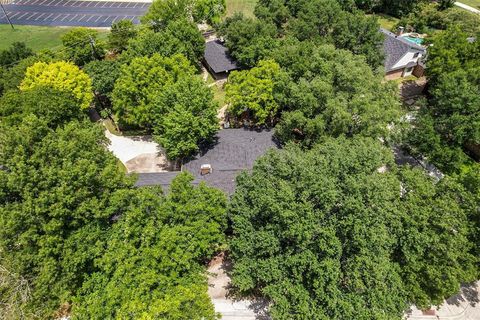 A home in Waxahachie