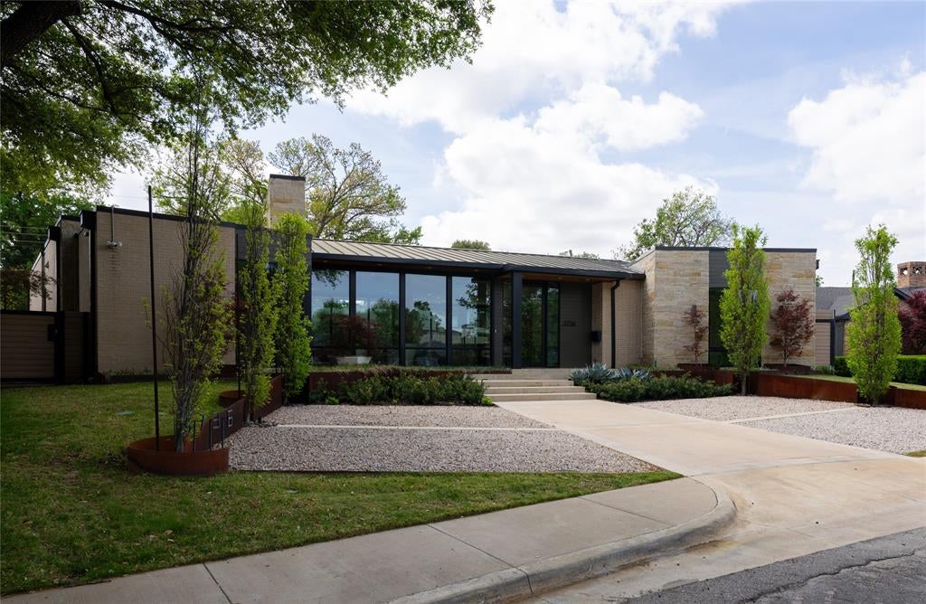 5736 Stonegate Road