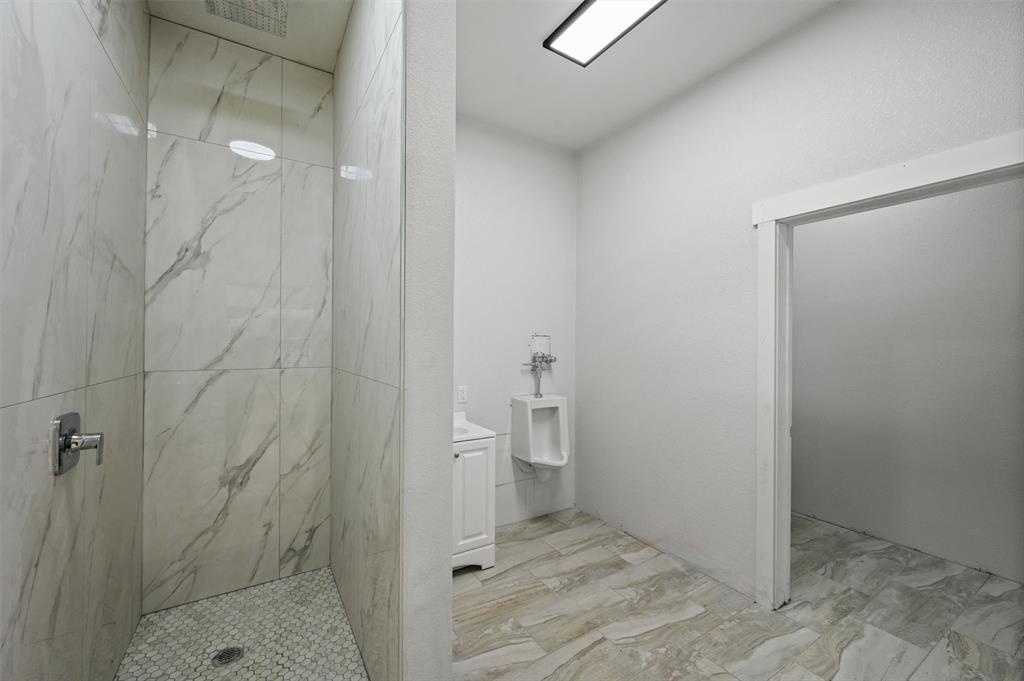 Aero Country East - Land