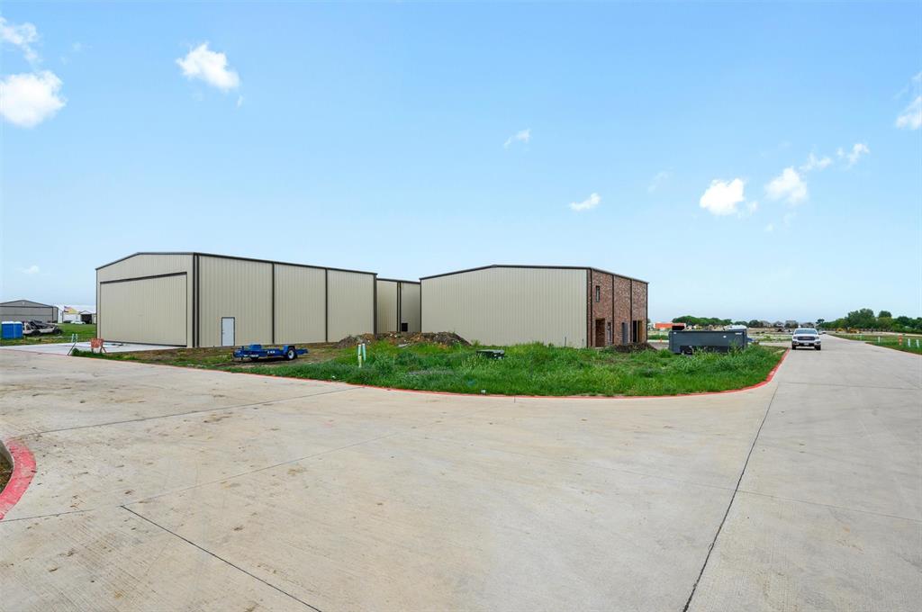 Aero Country East - Land