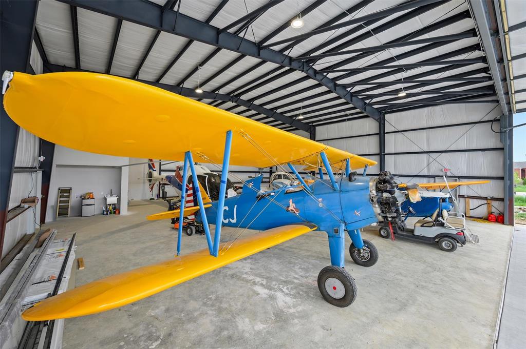 Aero Country East - Land