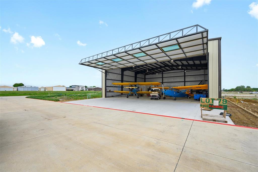 Aero Country East - Land