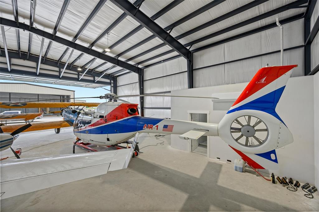 Aero Country East - Land