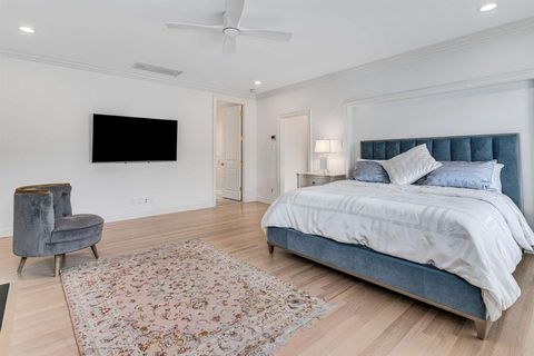 Tiny photo for 3224 Centenary Avenue, University Park, TX 75225 (MLS # 21086130)