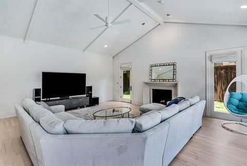 Tiny photo for 3224 Centenary Avenue, University Park, TX 75225 (MLS # 21086130)