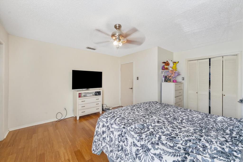 Cloisters Condo The - Residential Lease