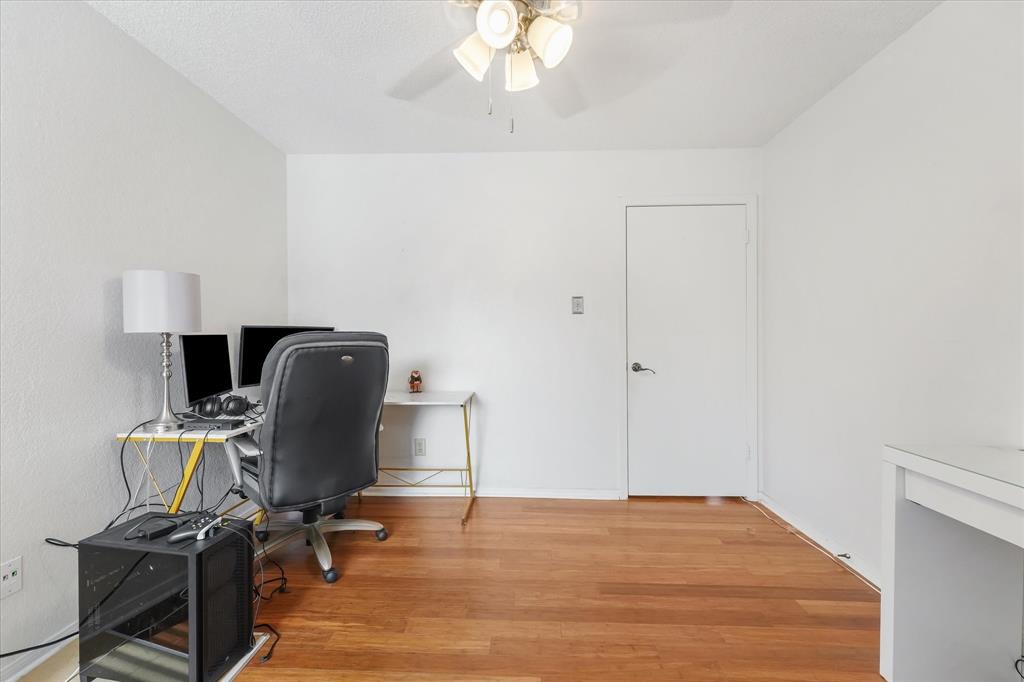 Cloisters Condo The - Residential Lease