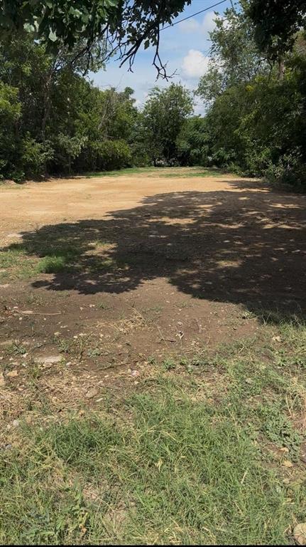 1329 Ash Crescent Street