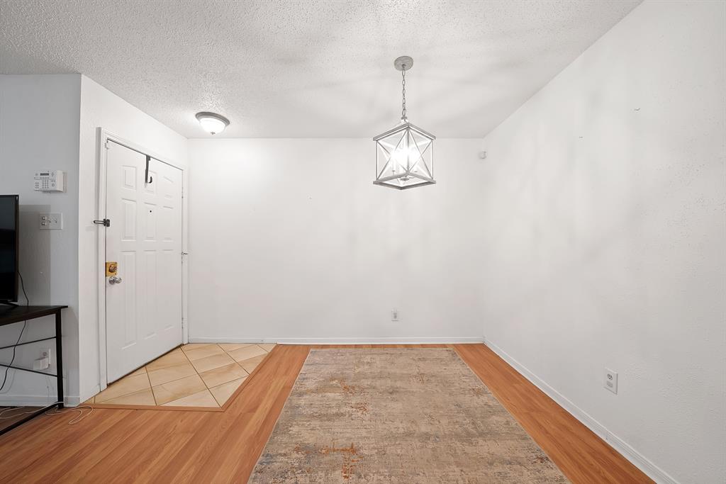 1307 Willoughby Lane 5412
