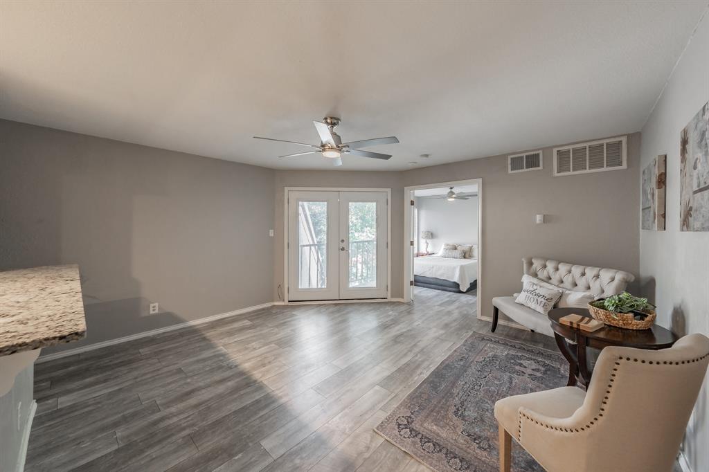 Arlington Oaks Condo - Residential