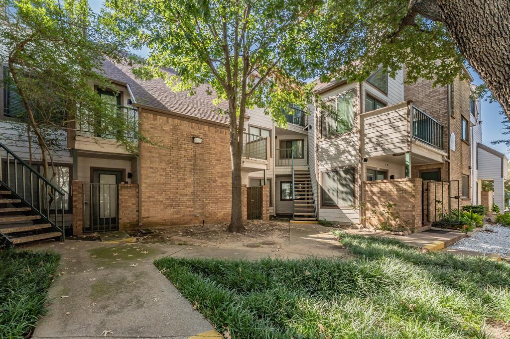 Arlington Oaks Condo - Residential