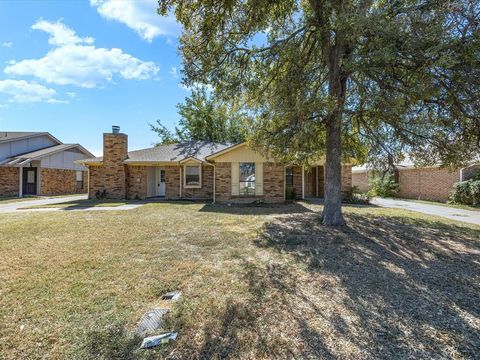 2408 Ventura Drive Arlington TX 76015