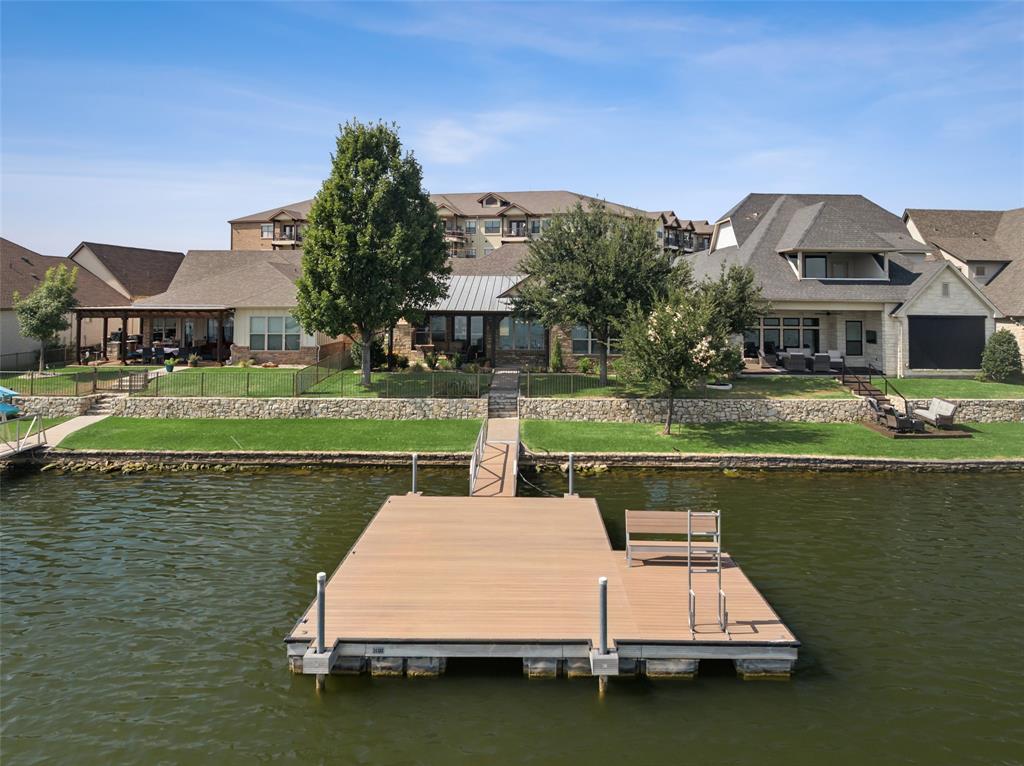 828 Waterpoint Court W