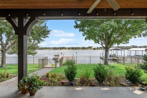 828 Waterpoint Court W Granbury TX 76048