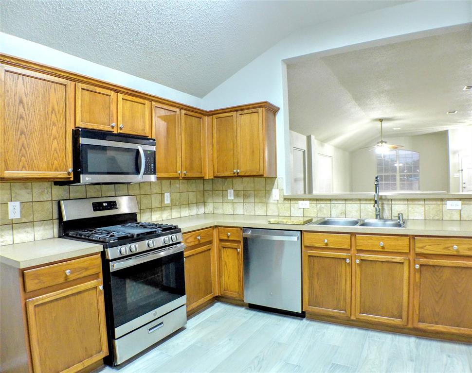 South Ridge Hills Add - Residential Lease