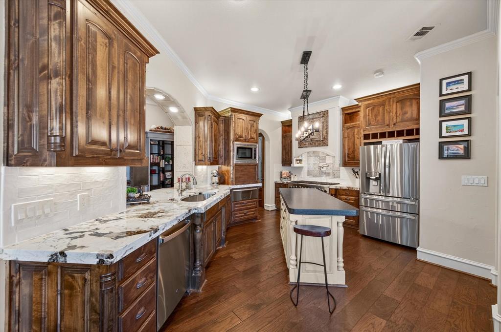 3208 Glade Pointe Court