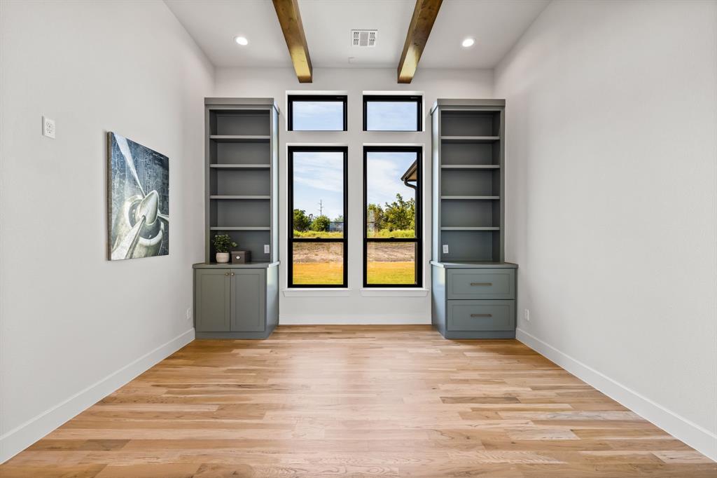 2035 Meadowlark Court
