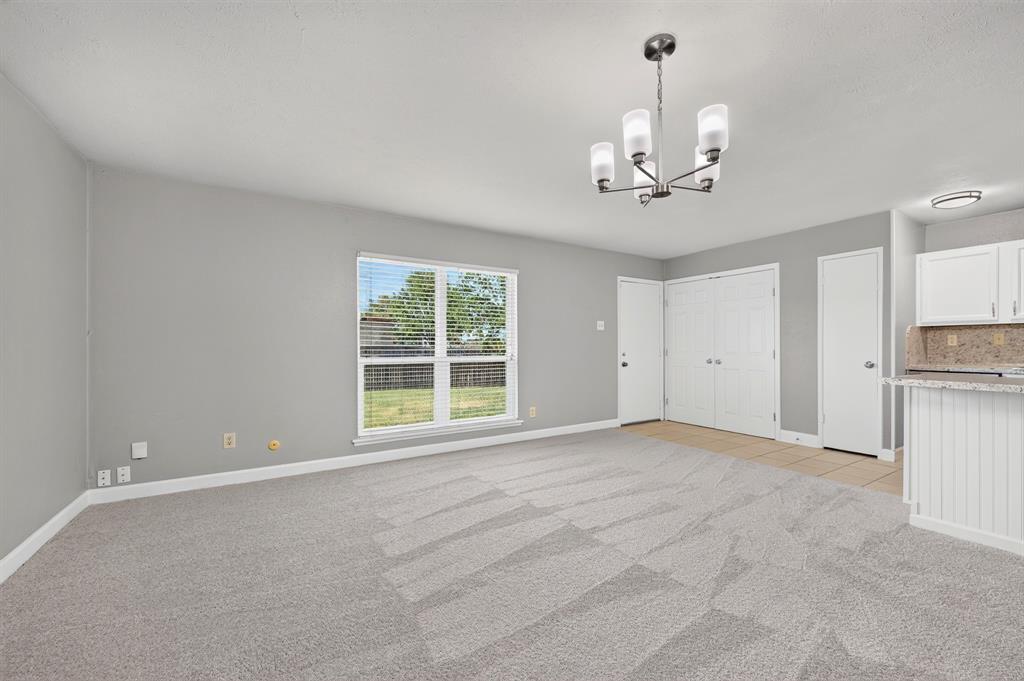 555 Hawthorne Drive