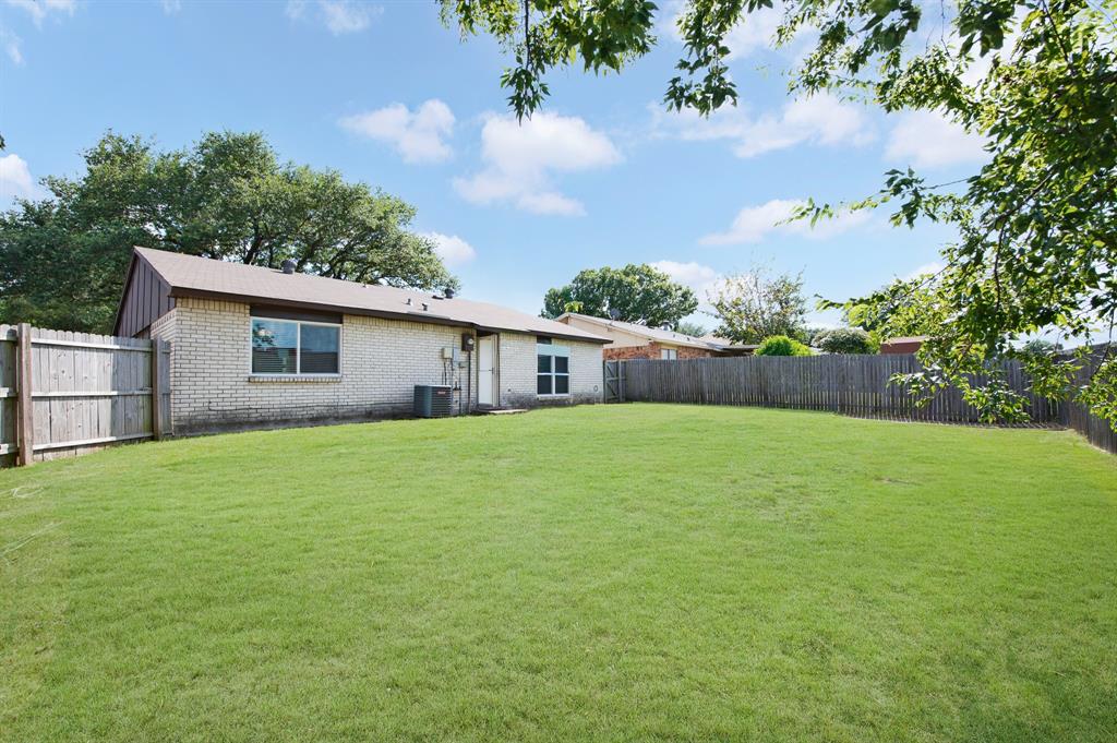 555 Hawthorne Drive