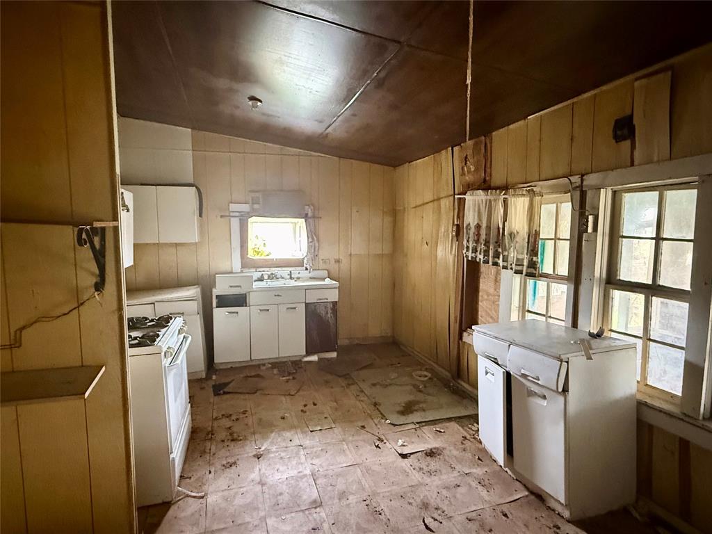 Walton J T Sub - Residential