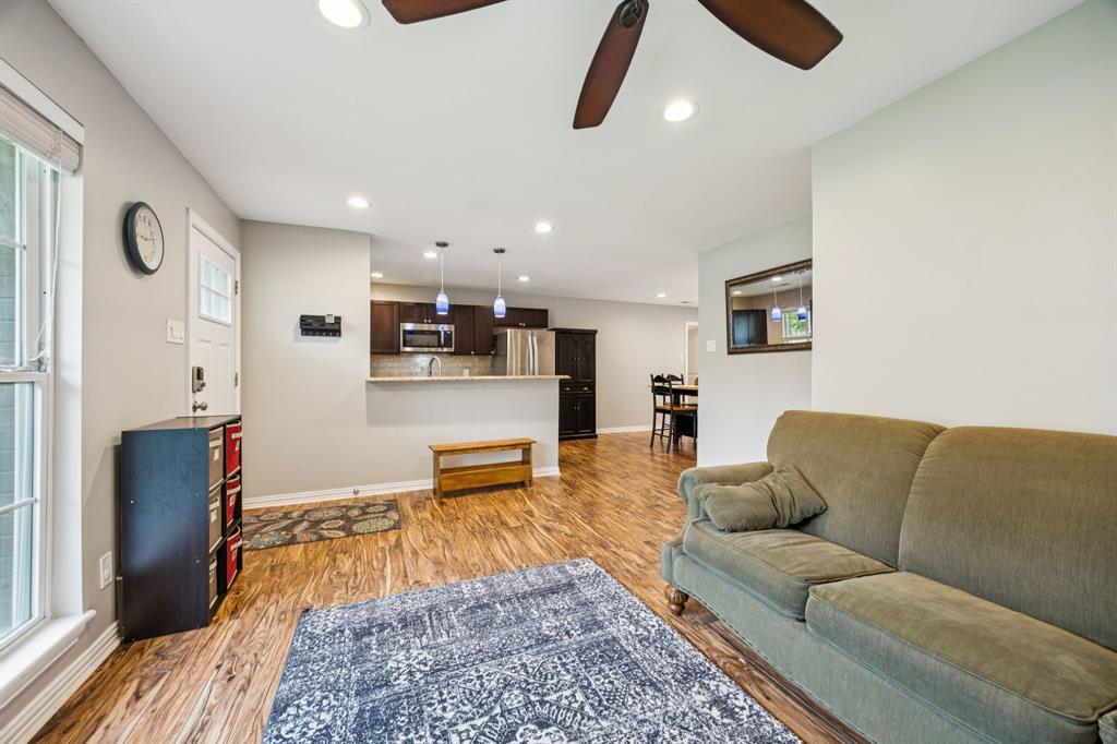 1310 Winding Trail