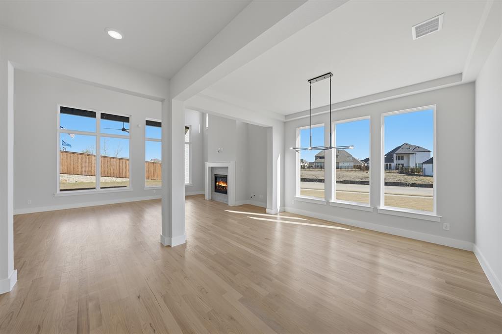 940 Shady Oaks Drive