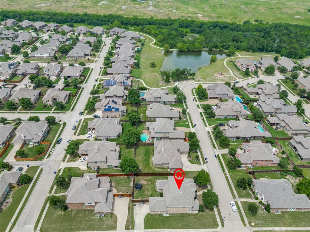 7811 Glen Hollow Lane