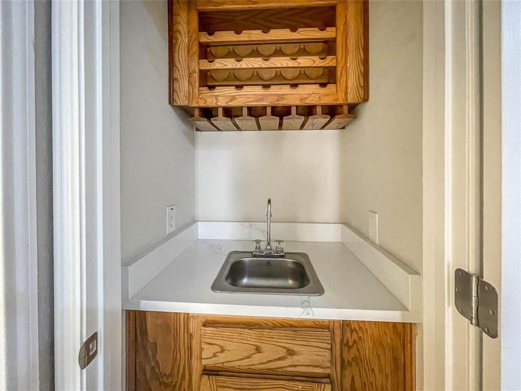 7016 Yorkston Street