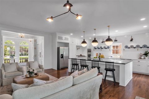 Tiny photo for 8 Westover Road, Westover Hills, TX 76107 (MLS # 20919325)