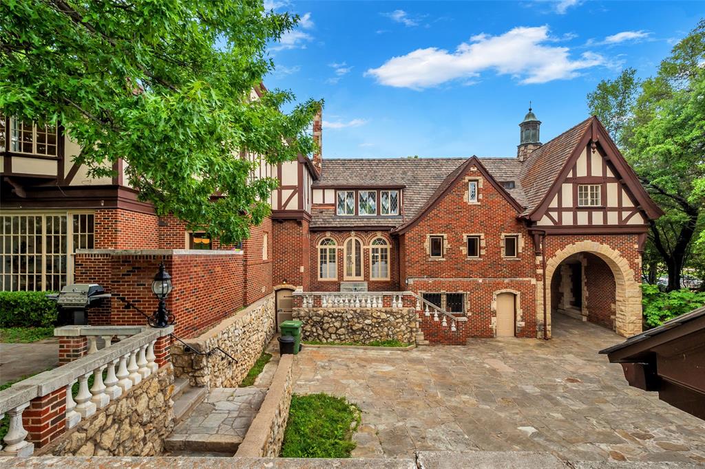 8 Westover Road