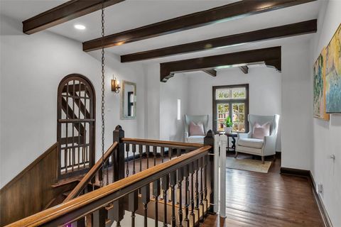 Tiny photo for 8 Westover Road, Westover Hills, TX 76107 (MLS # 20919325)