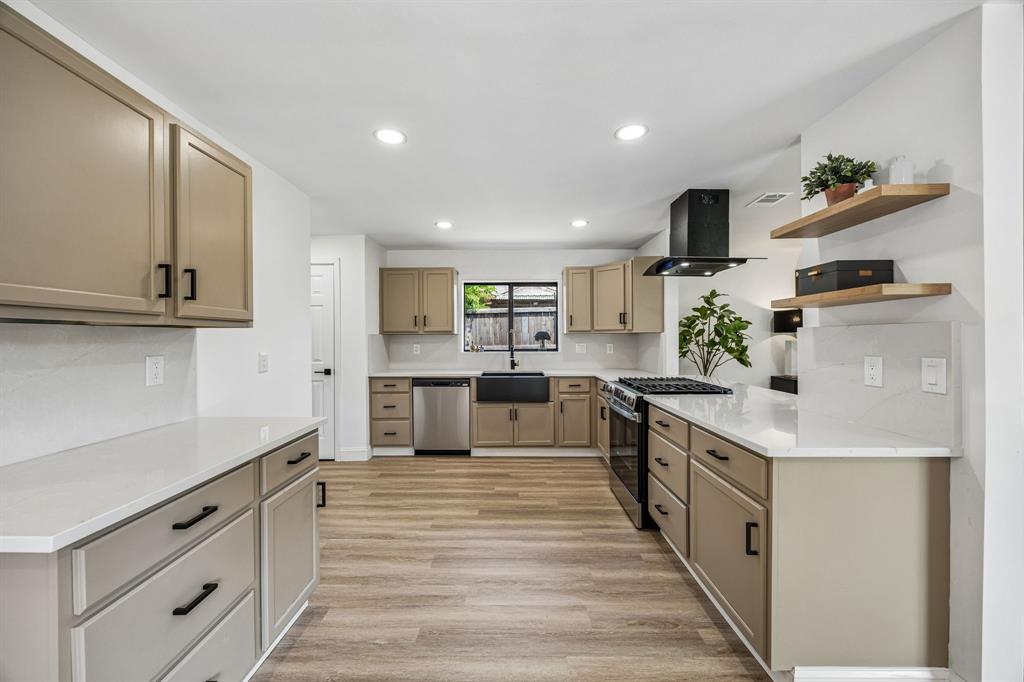 Glen Oaks - Residential