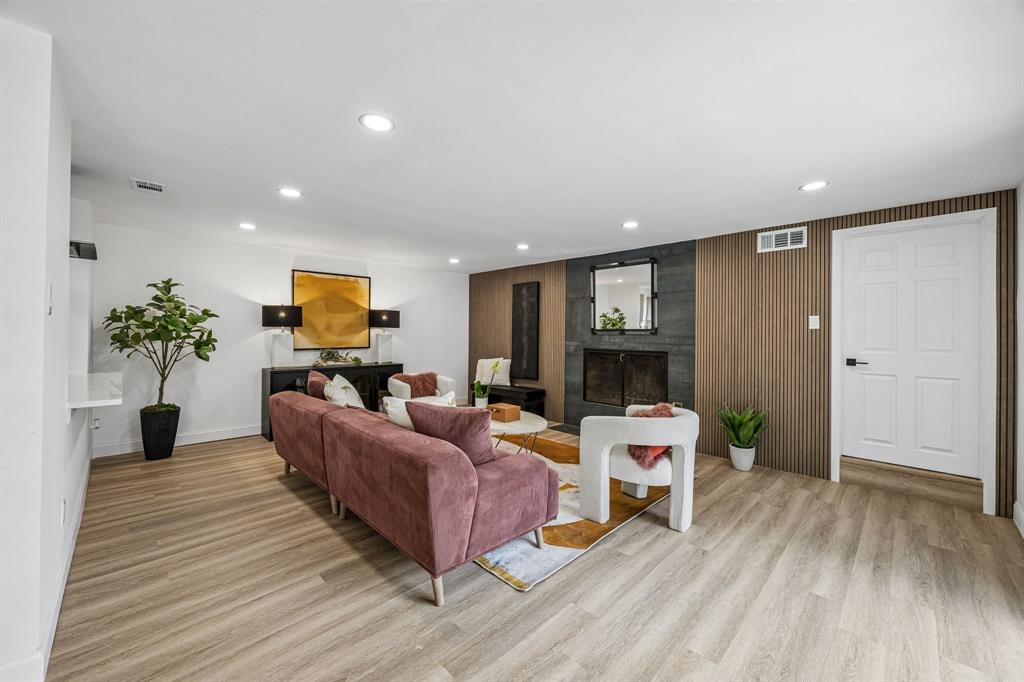 Glen Oaks - Residential