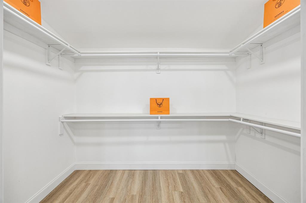 Glen Oaks - Residential