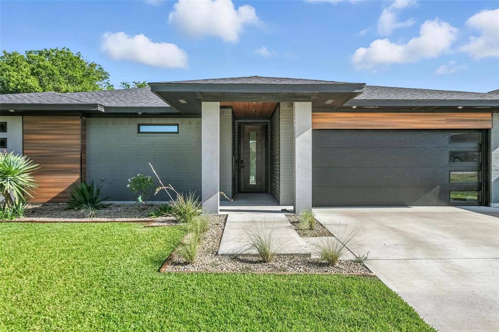 330 W Morris Street