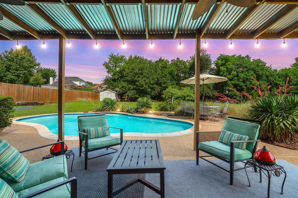 2113 Blackfoot Trail