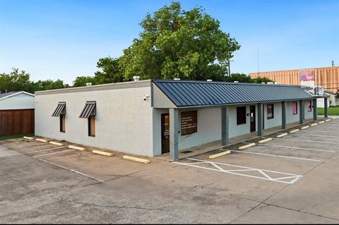 425 S Hampshire Street 100 Saginaw TX 76179