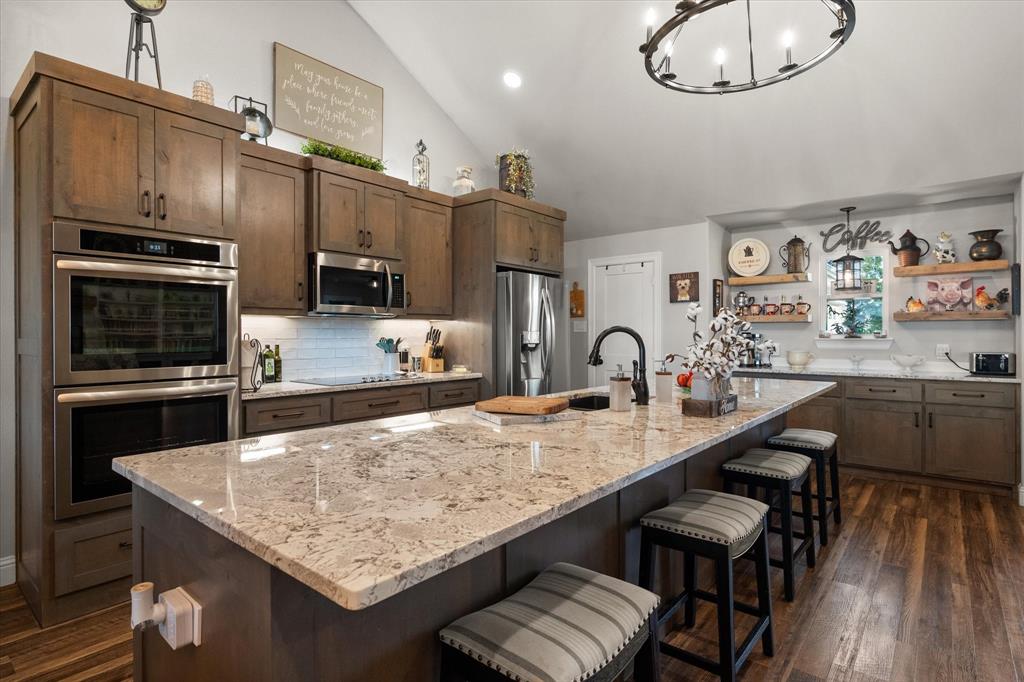 Moonlight Pt On Richland Chamb - Residential