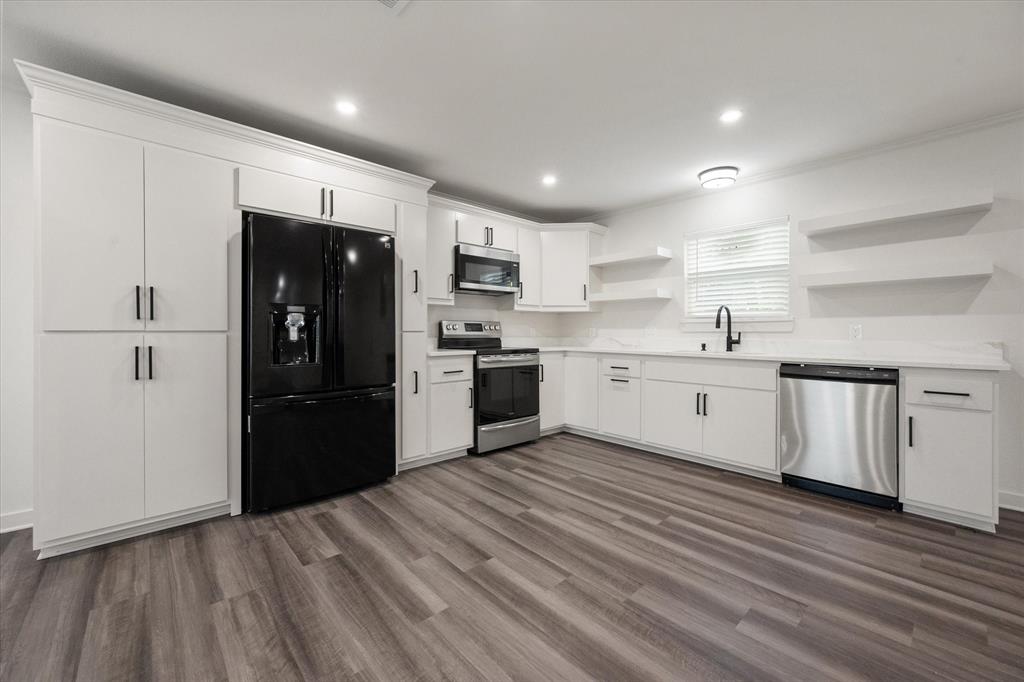 Greeenbriar Addition-FT Worth Block 27 Lot 40 - Residential