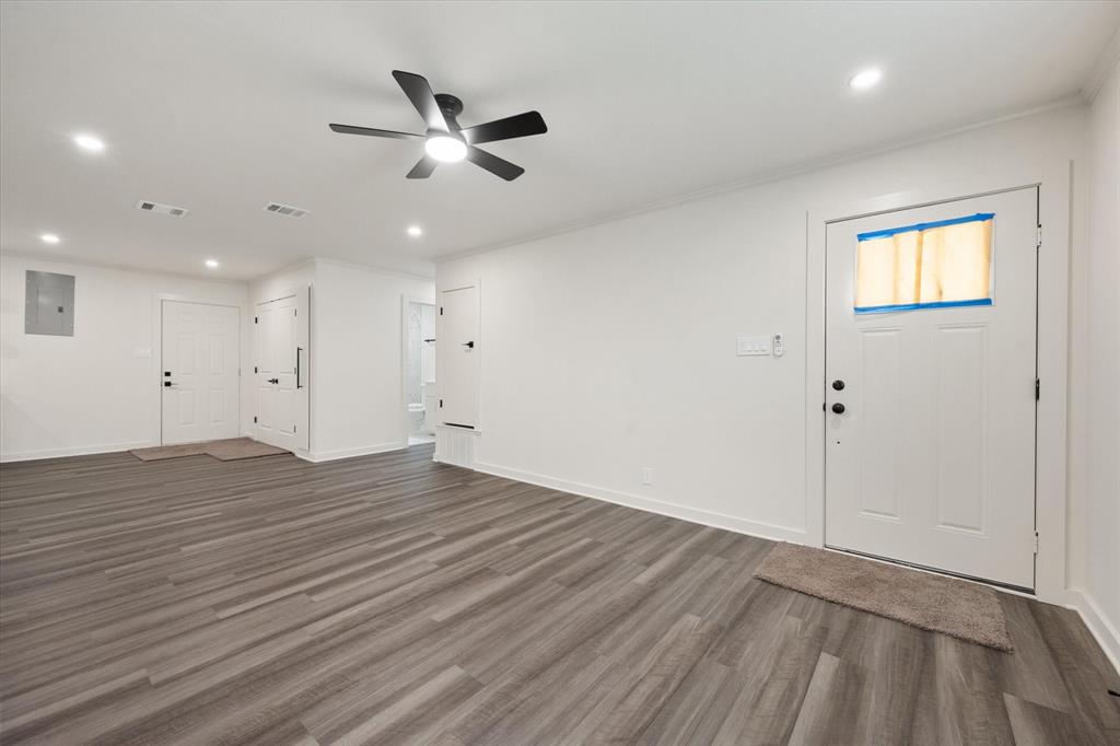 Greeenbriar Addition-FT Worth Block 27 Lot 40 - Residential