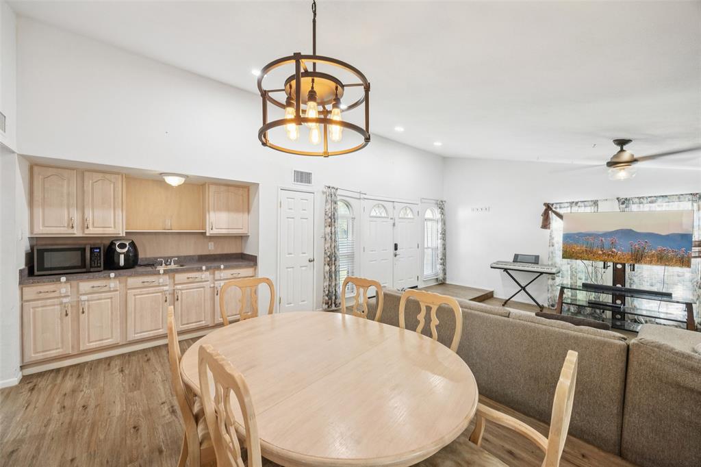 1609 California Trail