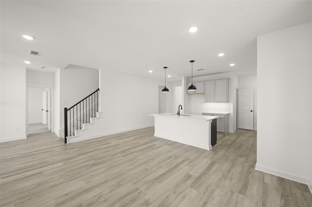 Country Hollow - Residential