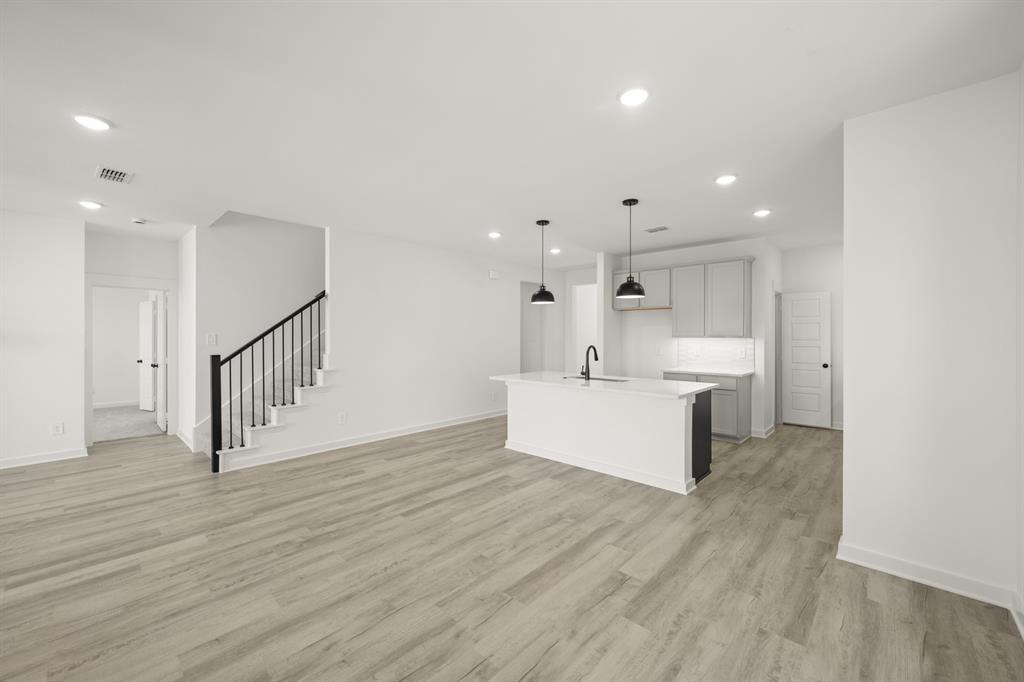 Country Hollow - Residential