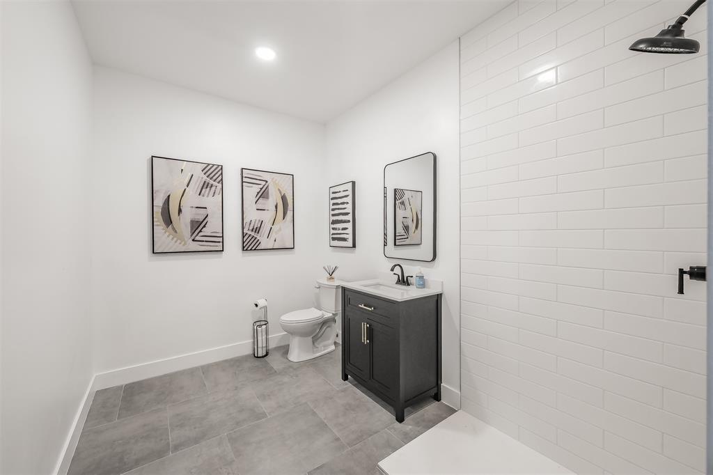 Harmon Indust Condos - Commercial Sale