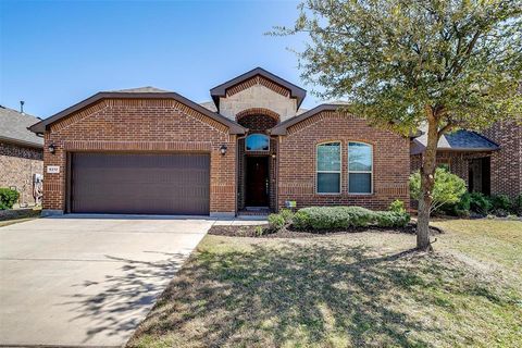 9212 Flying Eagle Lane Fort Worth TX 76131