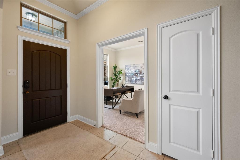 701 Edgewood Drive