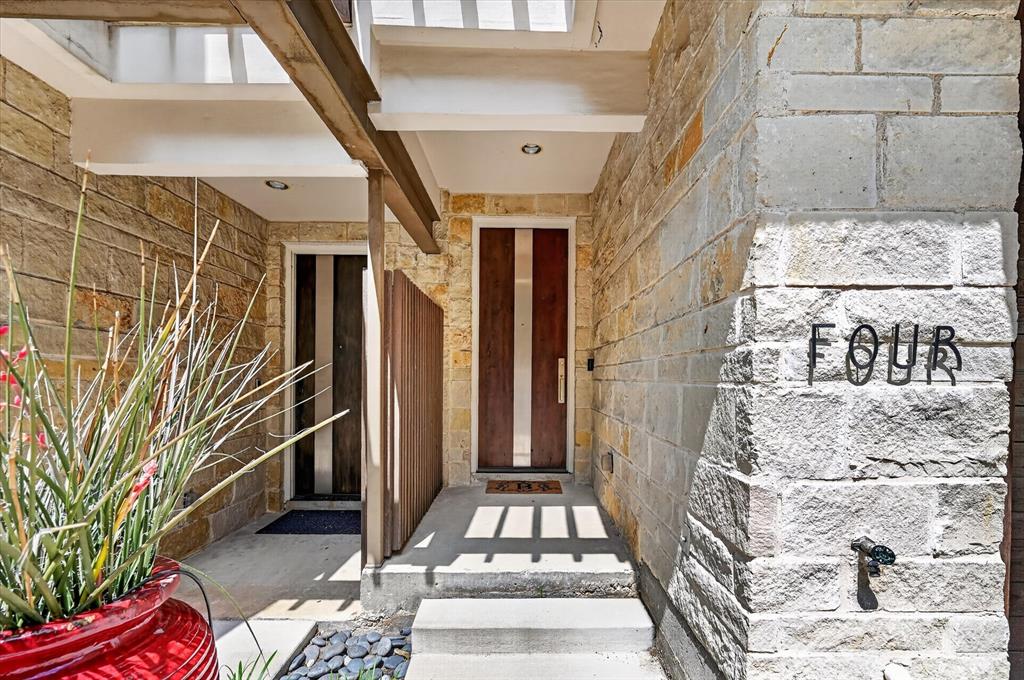 4230 Travis Street 4