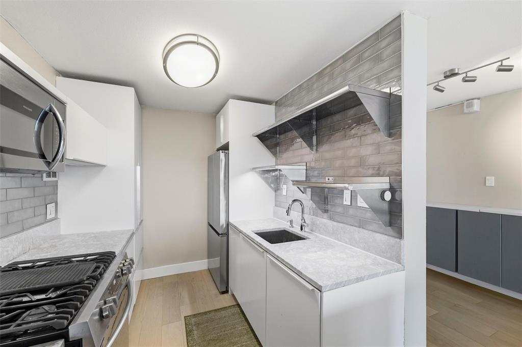 Twenty-One Turtle Creek Condos - Residential