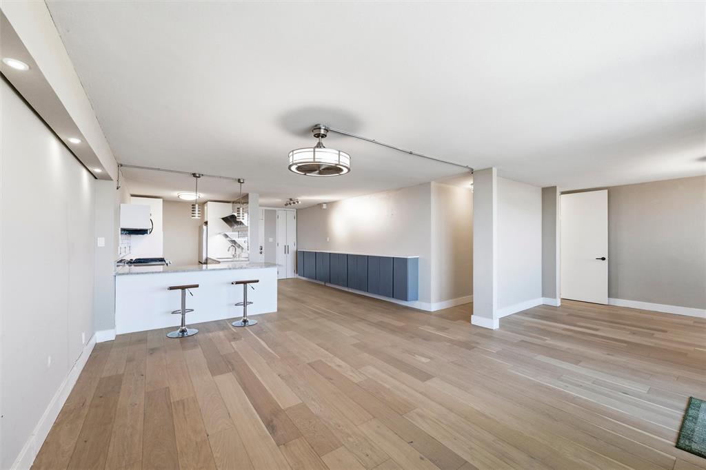 3883 Turtle Creek Boulevard 1615